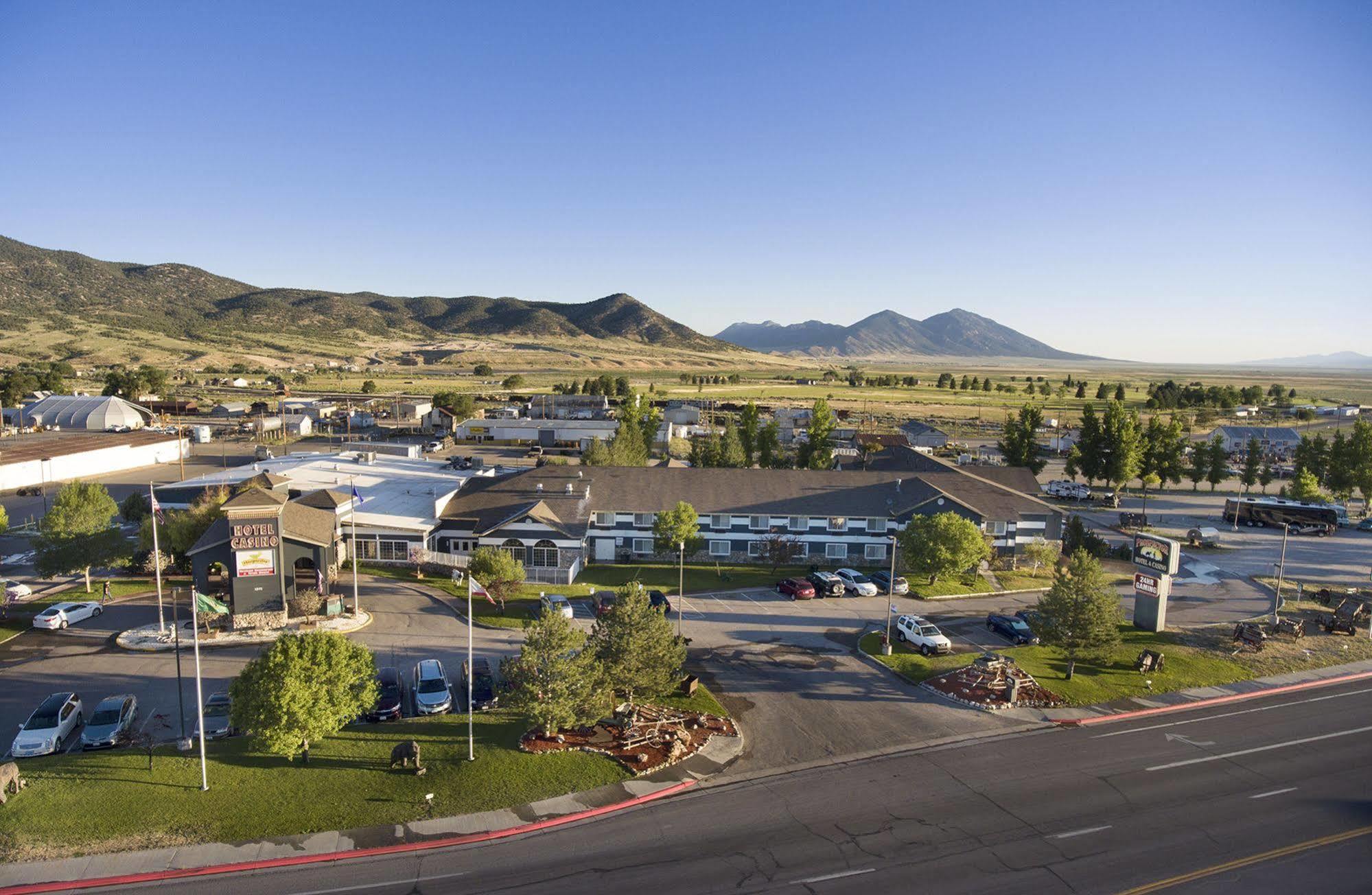 Prospector Hotel & Casino Ely Exterior photo